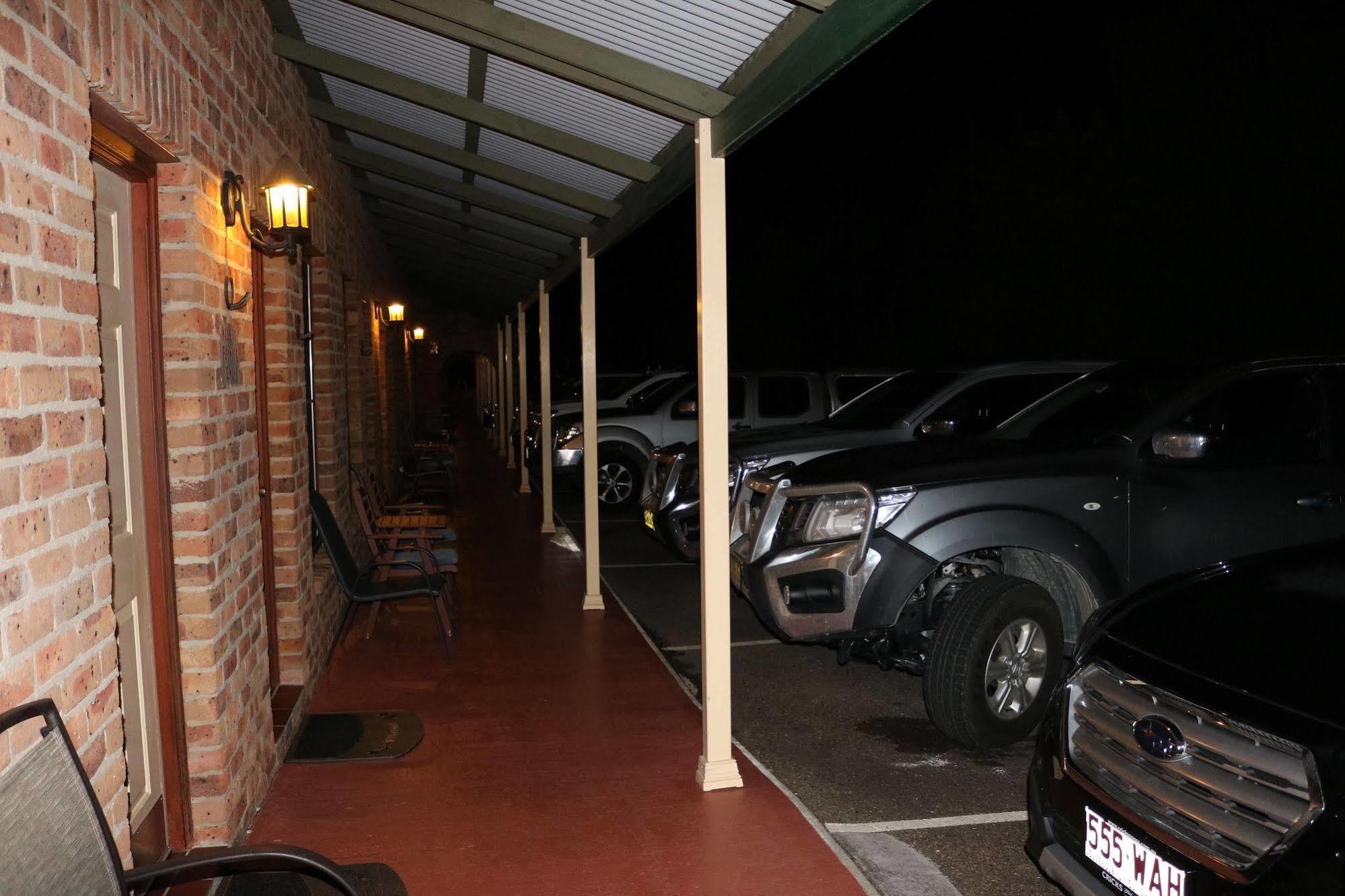 Sandstock Motor Inn Армідейл Екстер'єр фото