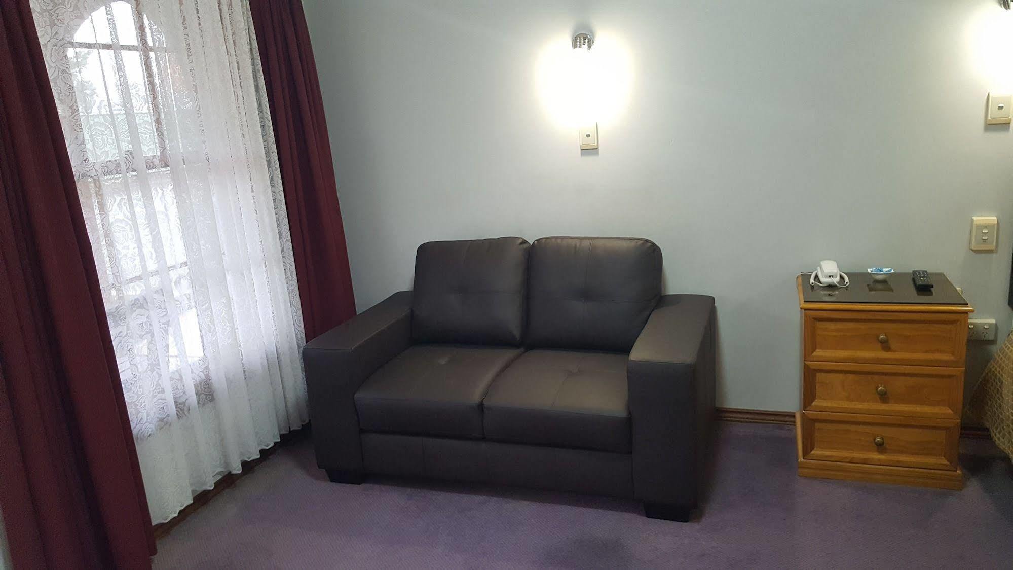 Sandstock Motor Inn Армідейл Екстер'єр фото
