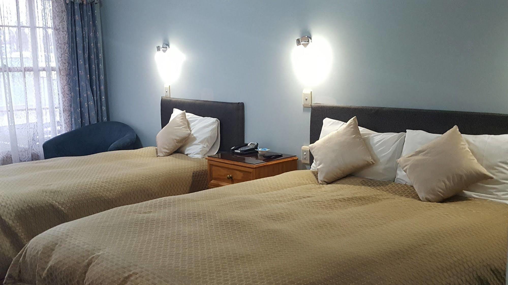 Sandstock Motor Inn Армідейл Екстер'єр фото