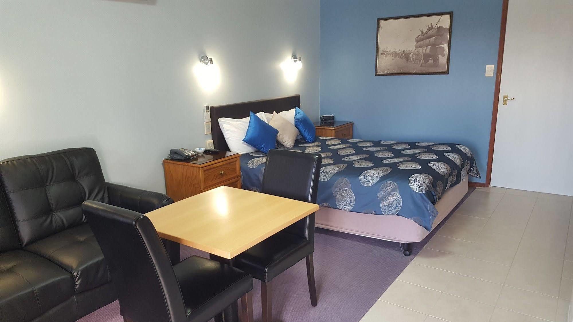 Sandstock Motor Inn Армідейл Екстер'єр фото