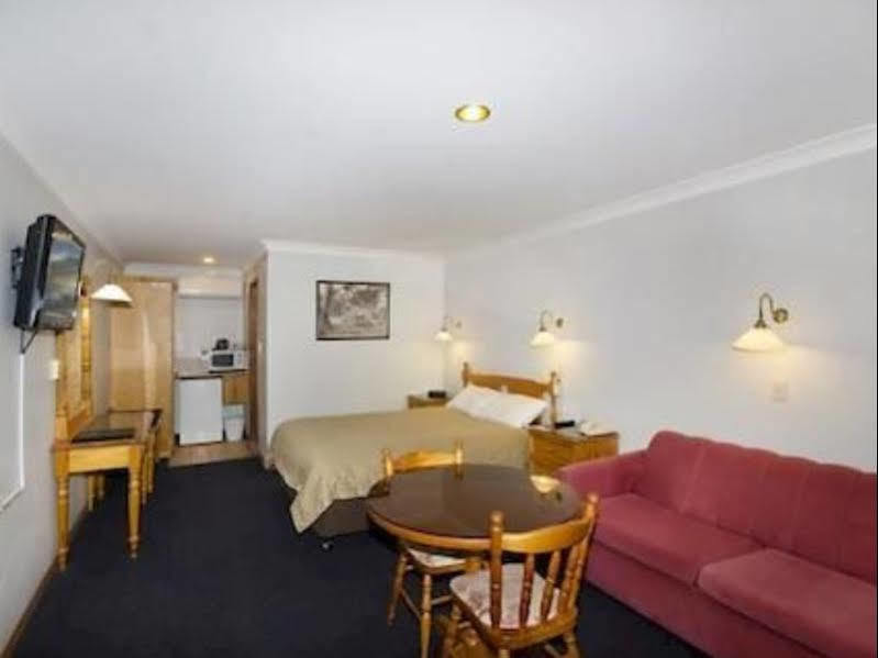 Sandstock Motor Inn Армідейл Екстер'єр фото